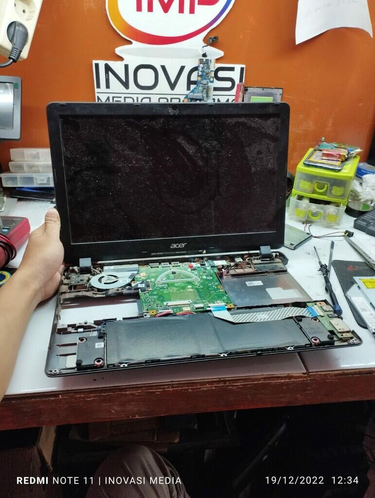 Servis Laptop Surabaya terbaik dan professional