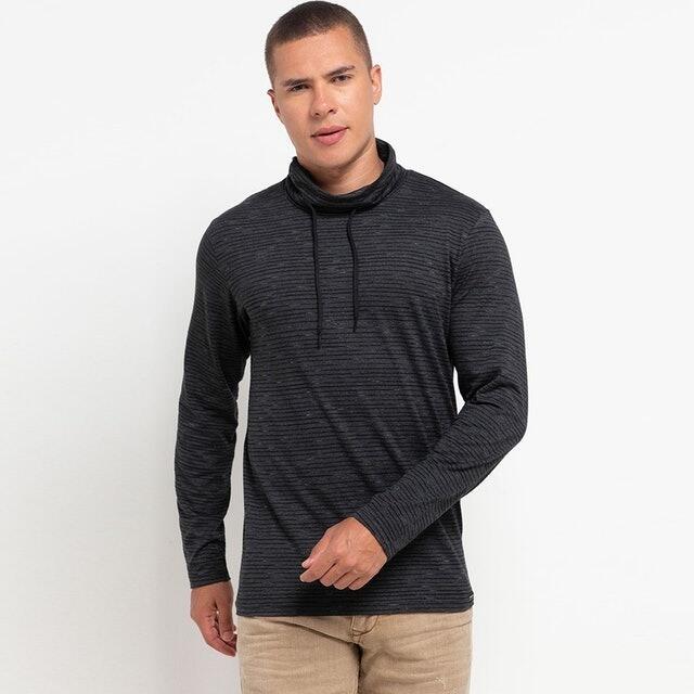 10 Merk Turtleneck Terbaik untuk Pria