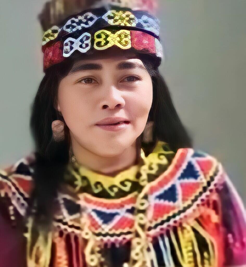 Ida Dayak, Sang Wanita Sakti Muncul dengan Wajah Glow Up!