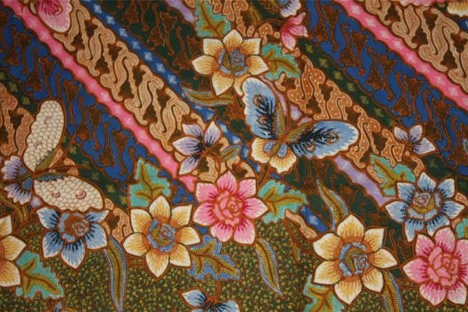 Batik Hokokai: Kreativitas dan Adaptasi Pembatik di Masa Penjajahan Jepang