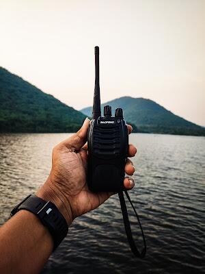 Apa yang dimaksud dengan VHF dan UHF?