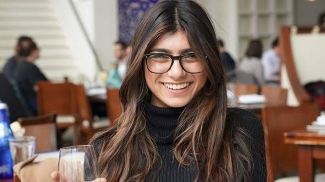 Heboh Mia Khalifa Diundang Jadi Dosen Tamu Oxford University, Apakah Ada yang Salah?