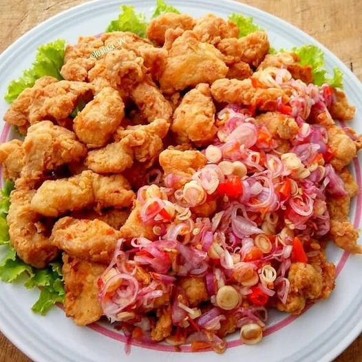 Chicken pokpok mix sambal matah.