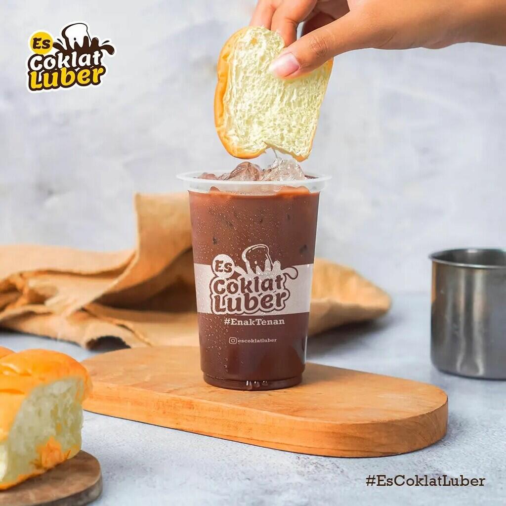 Ngerjain Tugas Jadi Lebih Menyenangkan dengan Es Coklat Luber