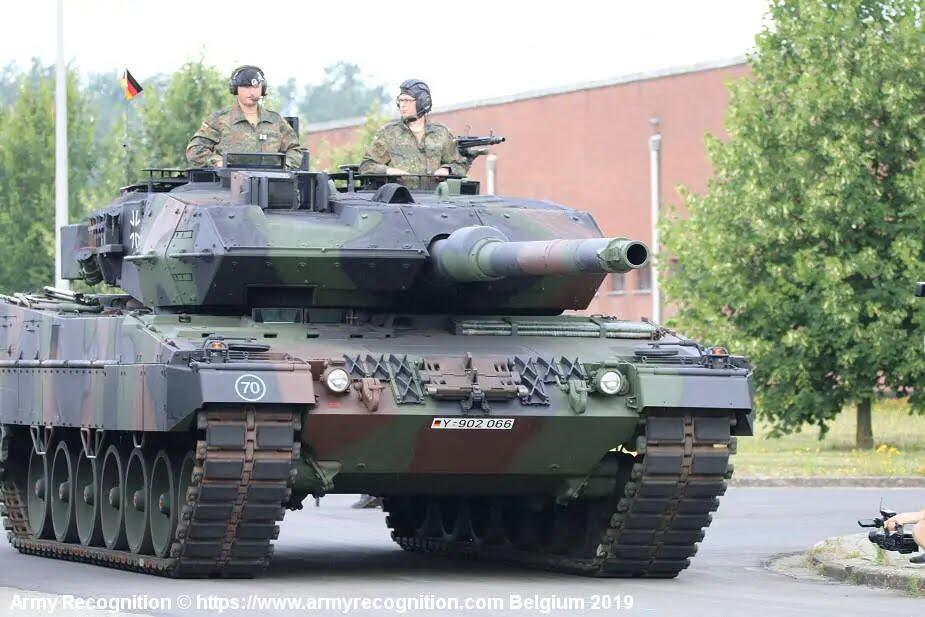 Masuk Ladang Ranjau, Tank Leopard 2A6 Ambyar di Medan Perang