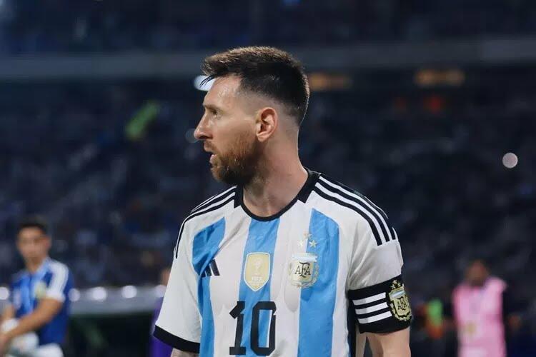 Messi Tak Datang ke Indonesia, Media Vietnam Nyinyir, Netizen Malaysia Sujud Syukur!