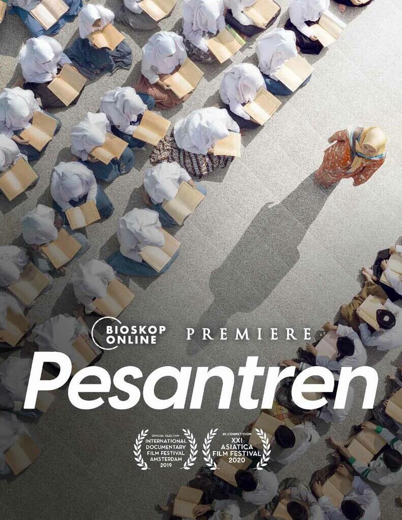 Animo Penonton Tinggi, Bioskop Online Gelar Roadshow Film Pesantren di Surabaya