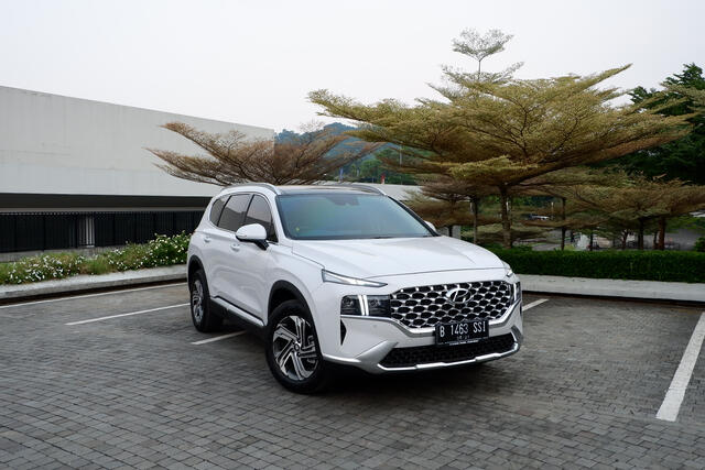 Yuk Intip 5 Kelebihan Hyundai SANTA FE Yang Memiliki Mesin Diesel Canggih