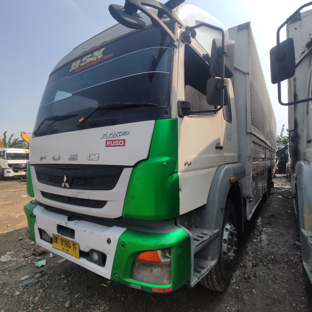 Mitsubishi Fuso FJ 2523 Truk Wingbox Tronton 6x2 Tahun 2017 | KASKUS