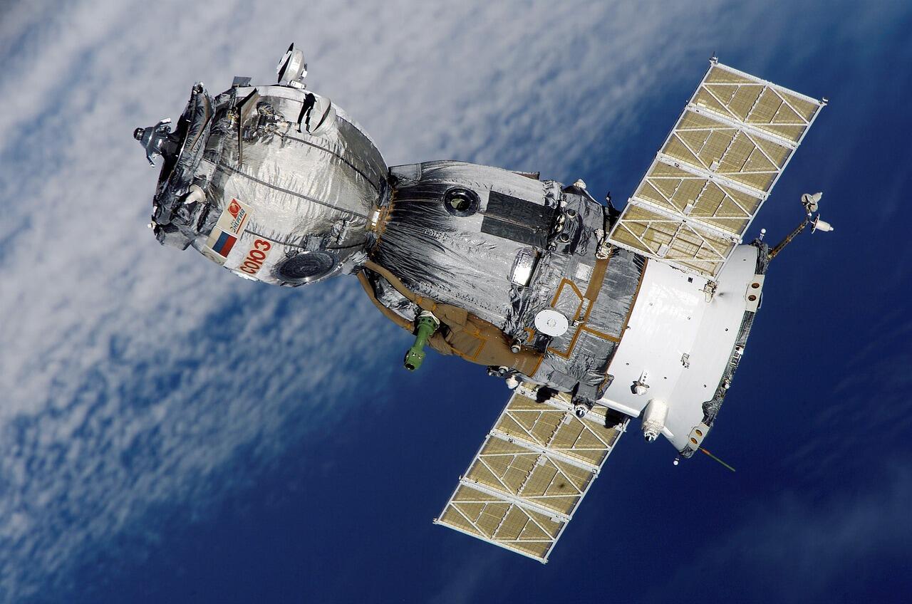 Satelit Bisa Bertahan Hingga Puluhan Tahun Dengan Bahan Bakar Ini