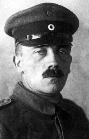 Apocalypse World War 2: Hitler jadi Prajurit Jerman, Pengalaman Terhebat Seumur Hidup
