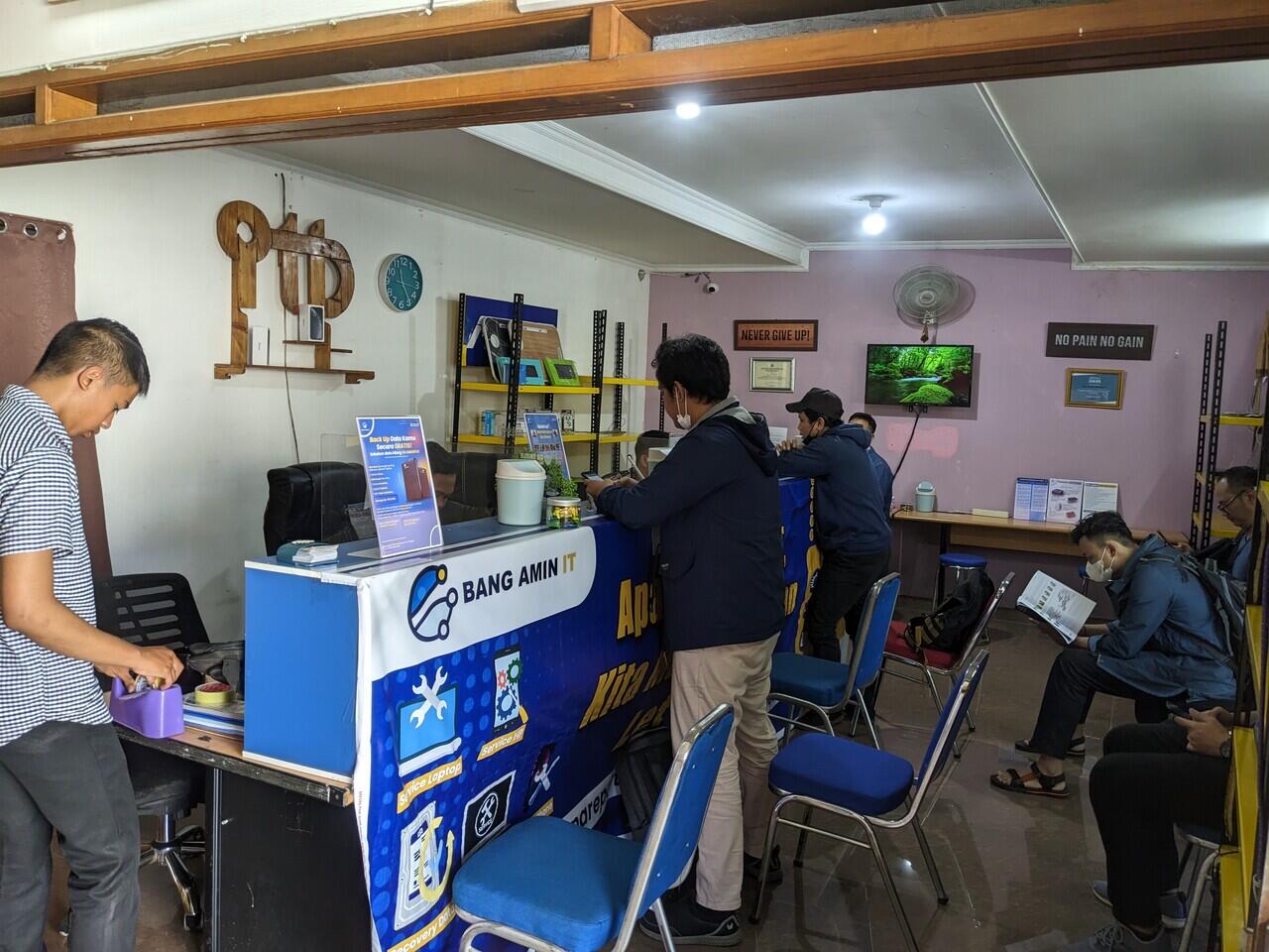 Kerusakan LCD pada Laptop Asus