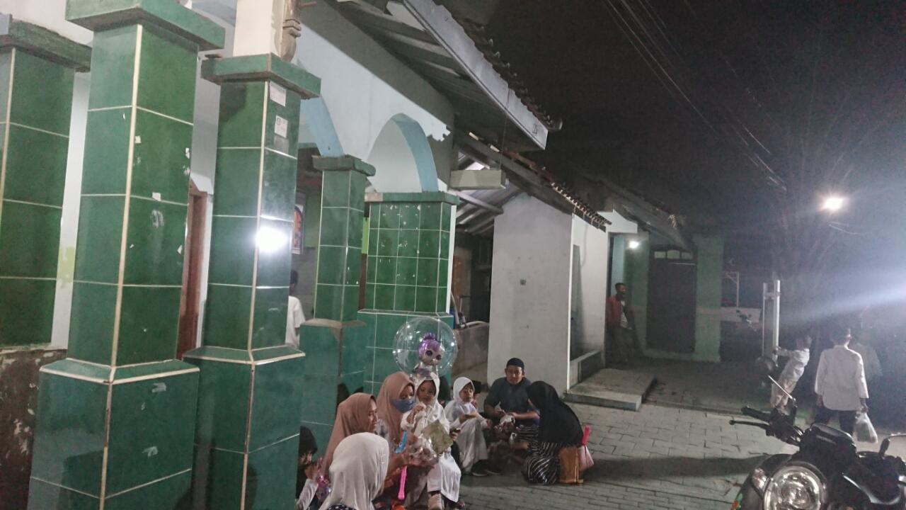 Pondok Pesantren Jogja Mualaf Center Meriahkan Malam Idul Adha dengan Takbir Keliling