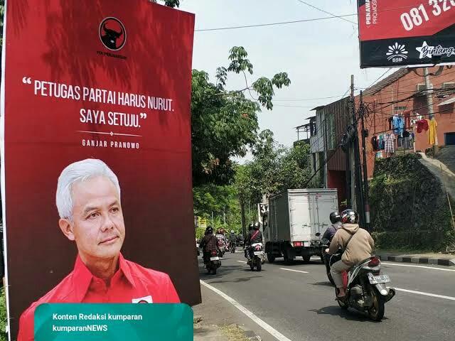 Sebanyak 211 baliho Prabowo Subianto dan Presiden Jokowi terpasang di Semarang. 
