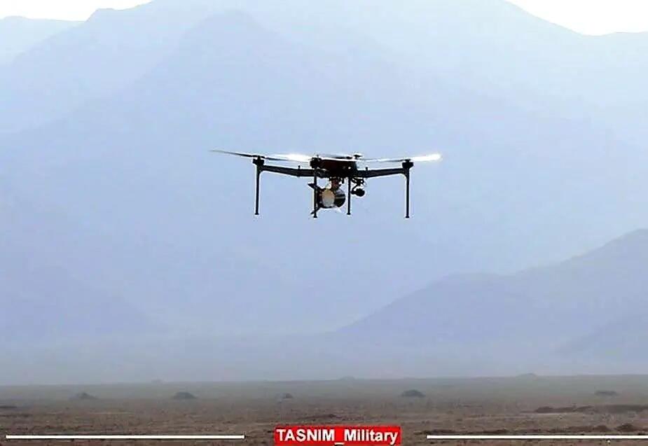 Iran Sukses Lakukan Uji Coba Menjatuhkan Bom Memakai Drone Qaudcopter Arbaeen