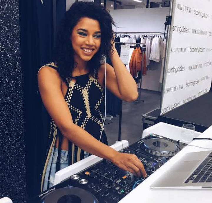 6 Female DJ Cantik Yang Bakal Mengguncang Panggung Dengan Performance Yang Ciamik