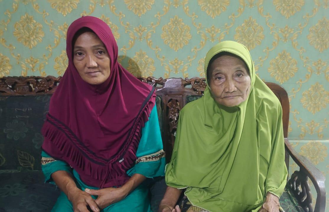 Viral Nenek 83 Tahun Dituduh Curi 20 Buah Kelapa! Hotman Paris Ganti 100 Kali Lipat?