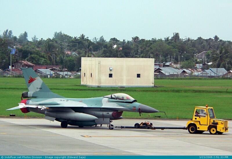 Hari Ini 20 Tahun Lalu, F-16 TNI AU Nyaris Dogfight dengan F/A-18 Hornet US Navy