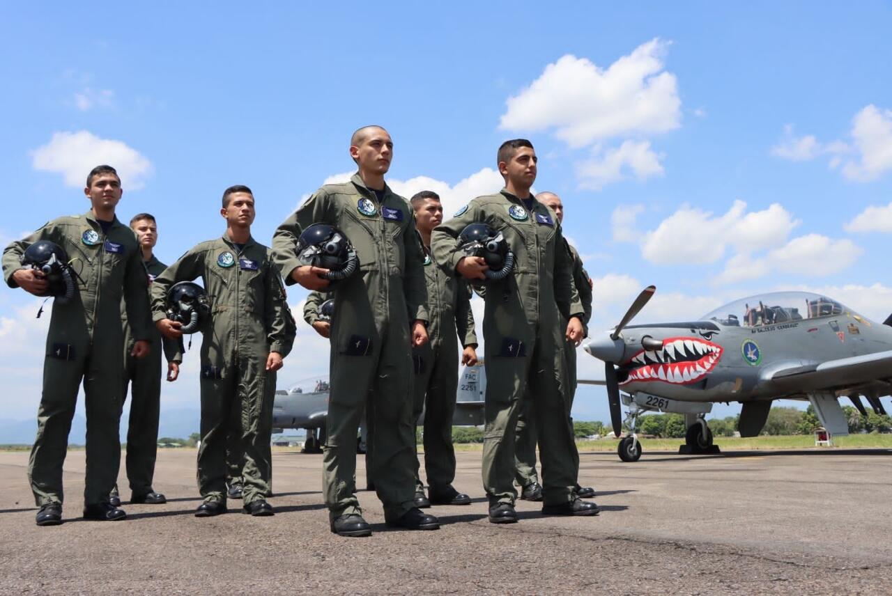 Dua Pesawat AT-27 Tucano Milik Kolombia Tabrakan di Udara, Dua Pilot Meninggal Dunia