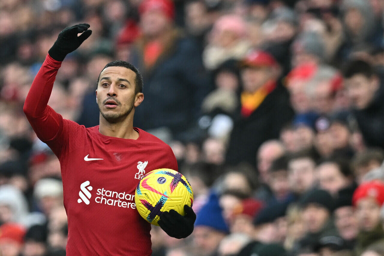 Dilirik Arab Saudi, Thiago Alcantara Pilih Bertahan di Liverpool