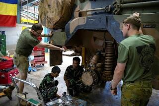 Personel TNI Menyelesaikan Pelatihan Rantis Bushmaster di Australia