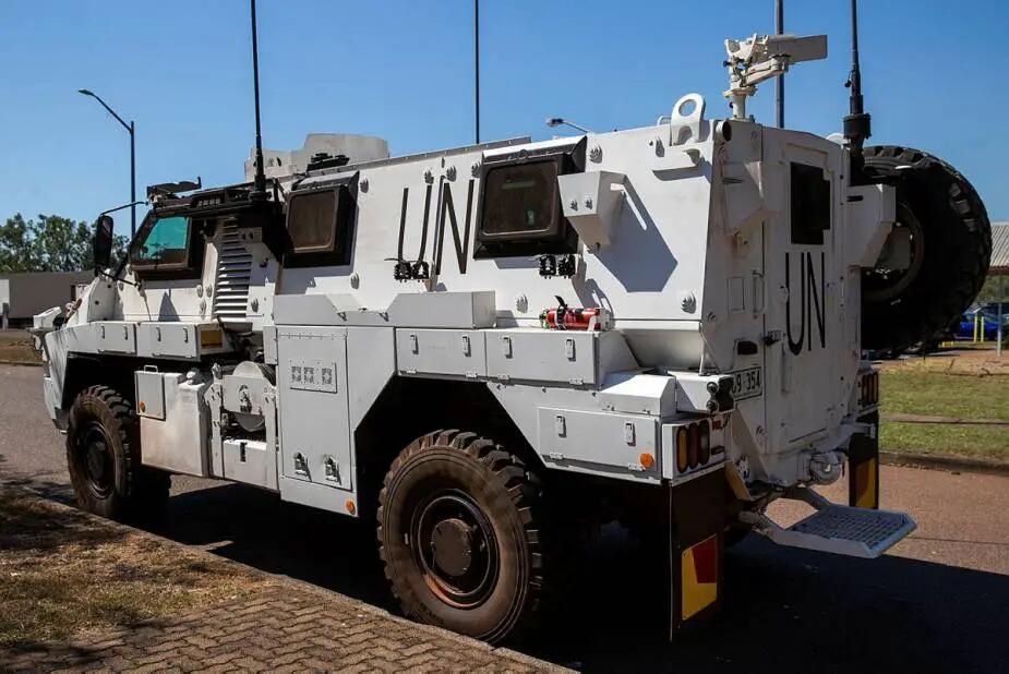 Personel TNI Menyelesaikan Pelatihan Rantis Bushmaster di Australia