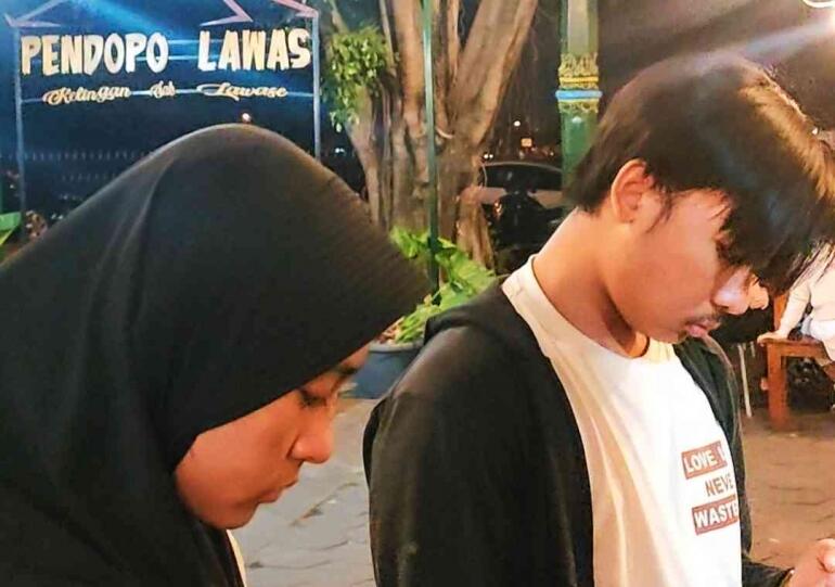 Literasi Pendopo Lawas, Ajarkan Tetap Rendah Hati