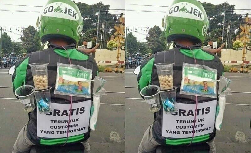 5 Potret Perjuangan Ojol Dalam Melayani Customer-nya! Nomor 3 Paling Totalitas!