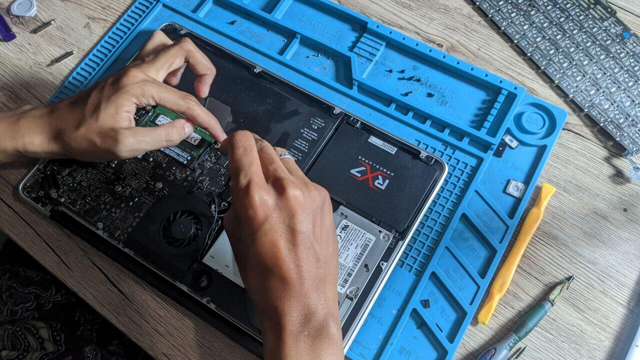 Biaya Service Laptop Berdasarkan Jenis Kerusakan