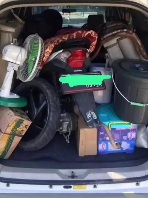 10 Potret Mobil Penumpang asal Angkut Barang Tak Wajar, Pikap dan Truk bisa Nganggur?
