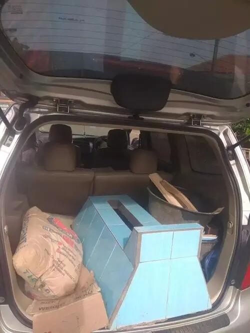 10 Potret Mobil Penumpang asal Angkut Barang Tak Wajar, Pikap dan Truk bisa Nganggur?