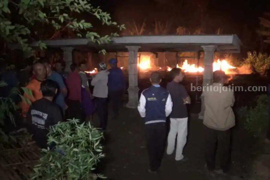 Rumah Warga Ngawi Terbakar Imbas ODGJ Lupa Matikan Kompor