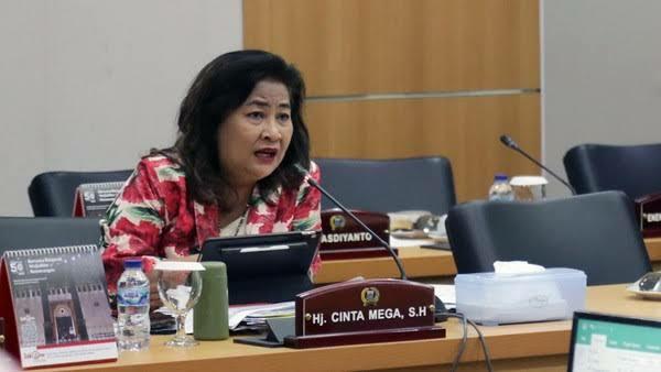 PDIP DKI Bahas Sanksi Cinta Mega yang Viral Diduga Main Slot Malam Ini