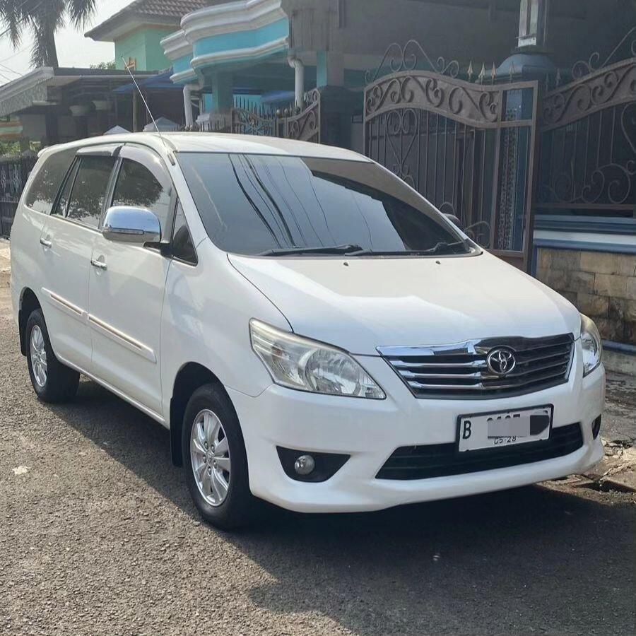 Toyota Kijang Innova G Bensin AT 2013