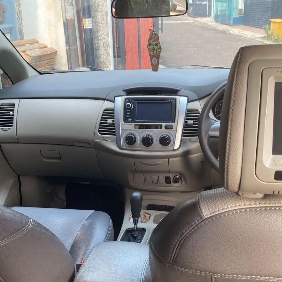 Toyota Kijang Innova G Bensin AT 2013