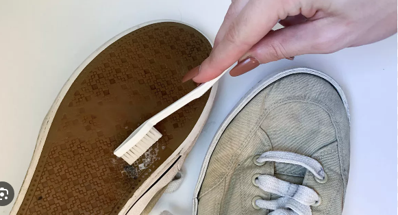 Cara Merawat Sepatu Agar Lebih Awet &amp; Tahan Lama