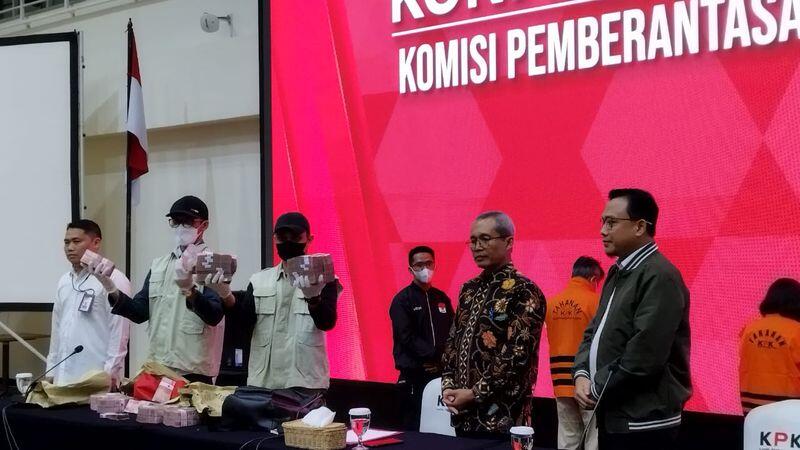 Kasus Suap Basarnas, KPK Tetapkan 5 Tersangka Termasuk Kepala Basarnas