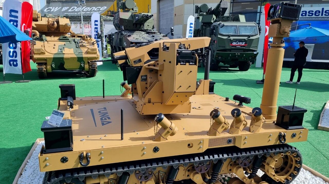 IDEF 2023: Katmerciler dari Turki Perkenalkan Tunga, Robot Tempur Mini Multifungsi