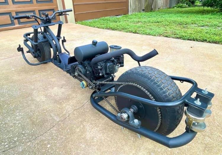 Punya Desain Tak Lazim, Motor Custom Asal Florida Ini Memakai Suspensi Magnet 