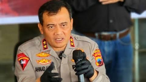 Heboh! Peretasan Handphone Kapolda Jateng Berhasil Diungkap! 🚨📲