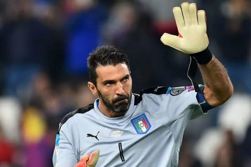 Gianluigi Buffon Akhirnya Resmi Pensiun, Apa Kenangan Paling Berkesan dengannya Gan?