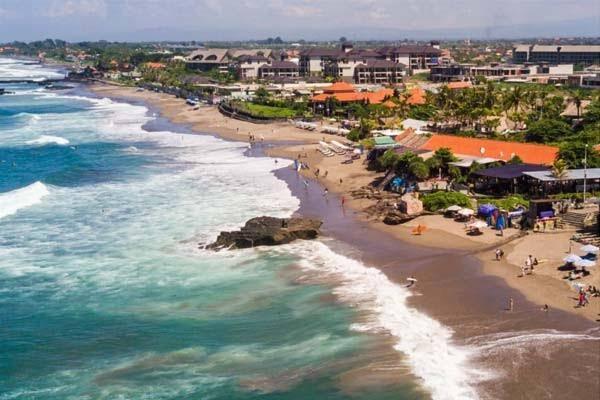 Video Bule Tak Senonoh Yang Viral Ternyata Bukan Di Pantai Batu Bolong, Canggu.