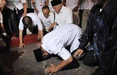 PSI Merapat ke Prabowo, Guntur Romli Keluar untuk Dukung Ganjar