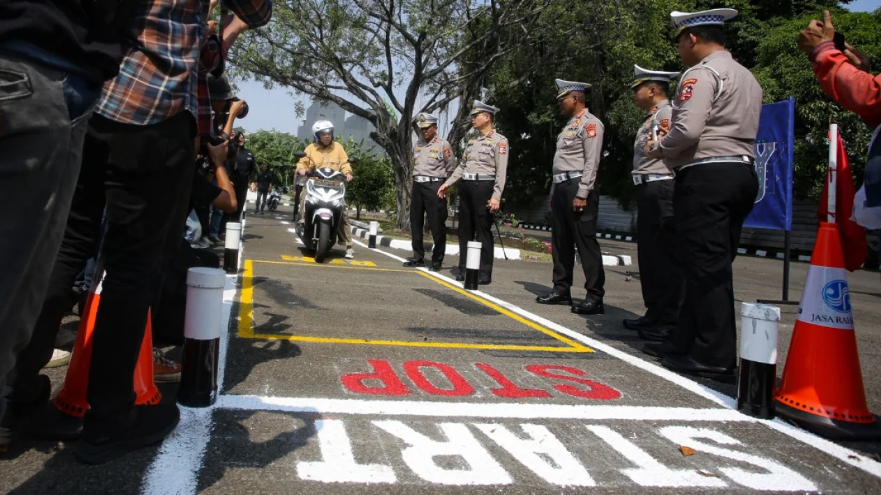 Lintasan 'S' Berlaku Mulai Senin, Segini Biaya dan Syarat Pembuatan SIM C