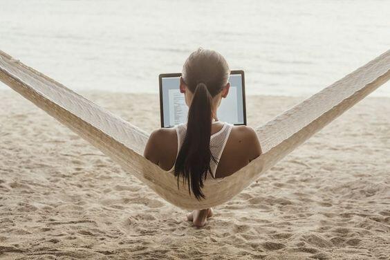 3 Alasan Kenapa "Work from Home" digemari: Polusi auto mundur!