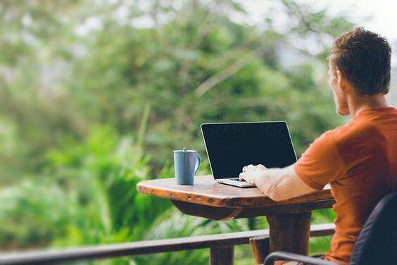 3 Alasan Kenapa "Work from Home" digemari: Polusi auto mundur!