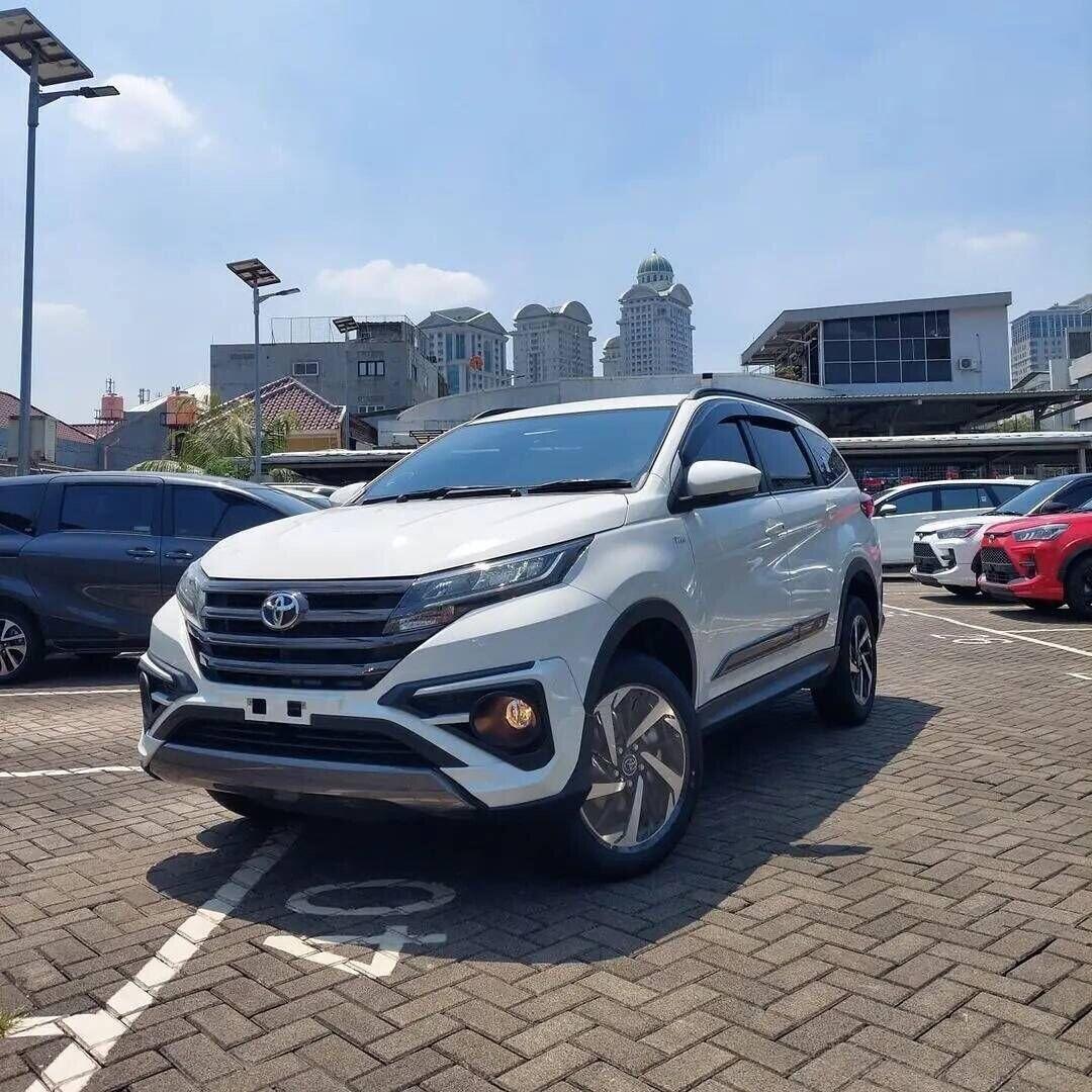 Mobil Toyota Rush tipe GR Sport untuk tambang dan off road