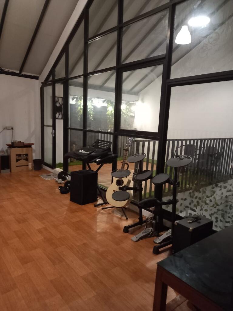 DIJUAL Rumah Indah Di Ujung Berung