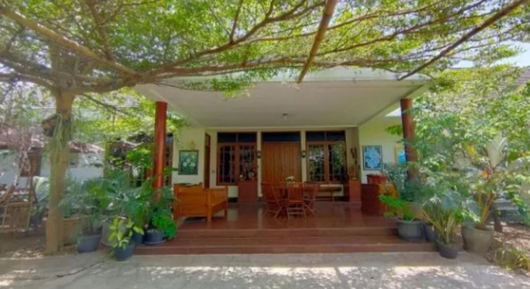 DIJUAL Rumah tinggal Luas di kota Bandung