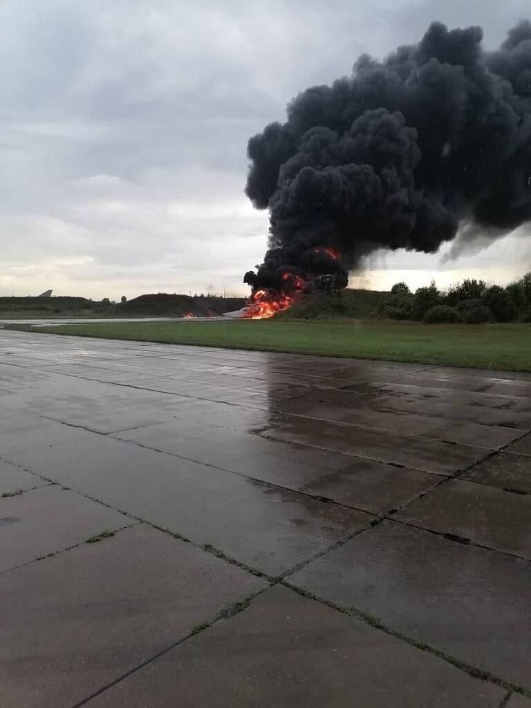 Rumah Pesawat Bomber Tu-22M3 Diserang Drone, Satu Pesawat Terbakar